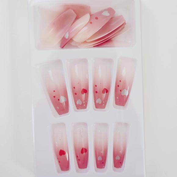 🐢2/$15 Ombre Valentine's with Hearts Press On Nails - Picture 5 of 9